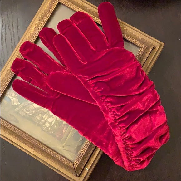 Snow Bunny Shirred Velvet Gloves-Thinsulate Lining - Picture 5 of 6